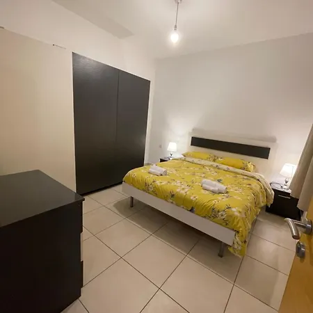 公寓 Family Flat In *